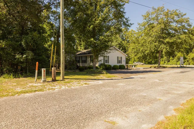 $269,000 | 3464 Jefferies Highway, Walterboro, SC 29488
