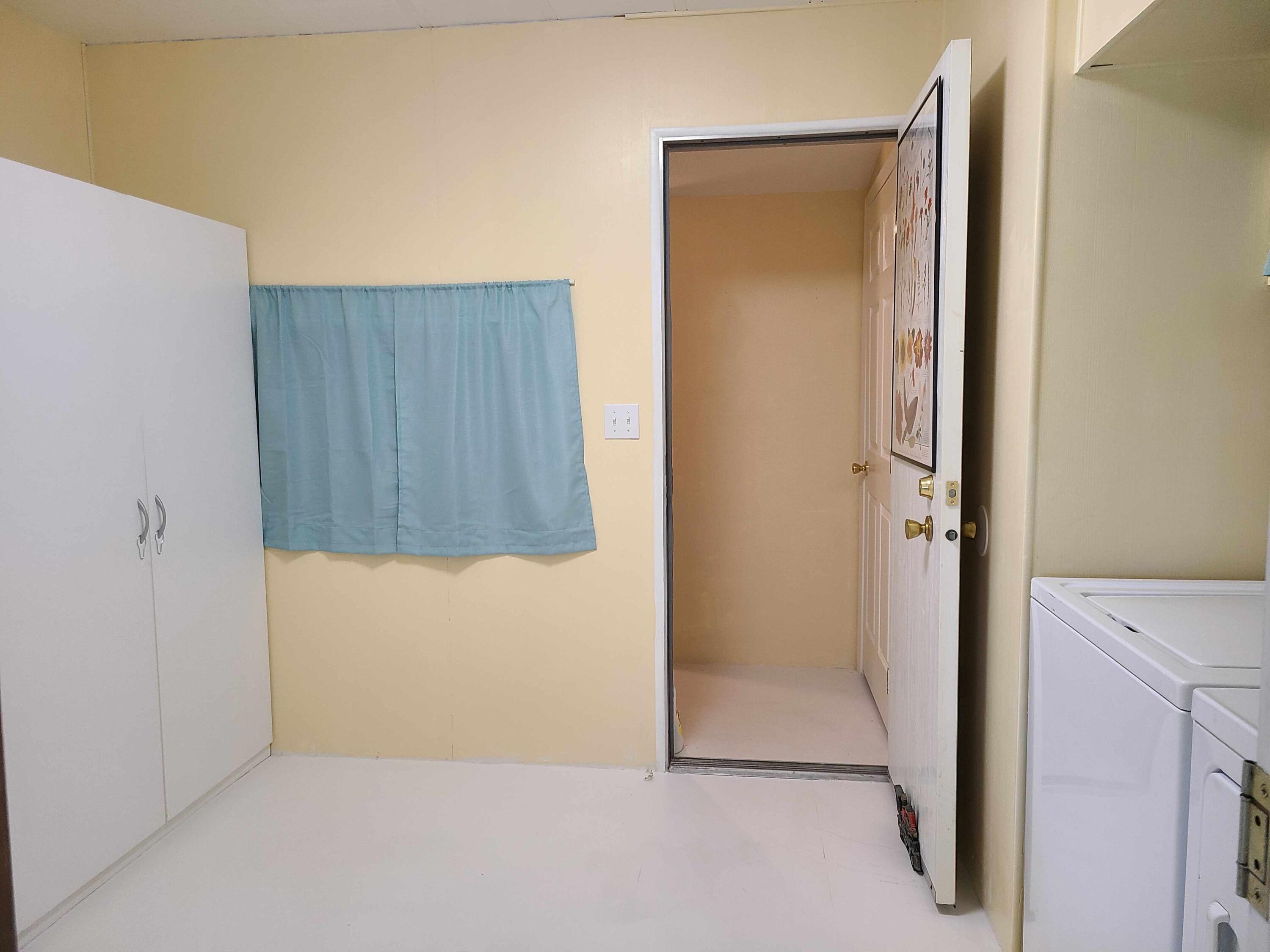 18475 Pope Road Merrill, OR 97633 - Photo 22 of 35 Laundry a