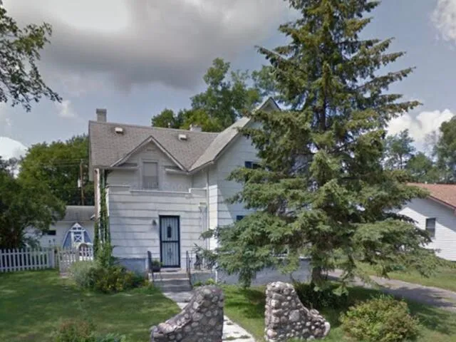 $79,000 | 1007 7th Street Northeast, Little Falls, MN 56345