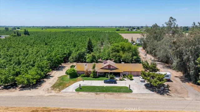 $2,795,000 | 13715 East Nebraska Avenue, Kingsburg, CA 93631