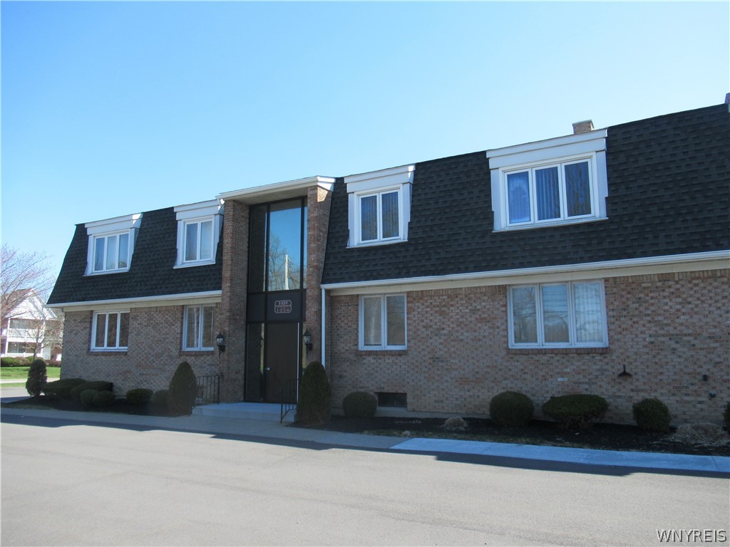 Meticulously Maintained Condo - 1st Floor Unit!