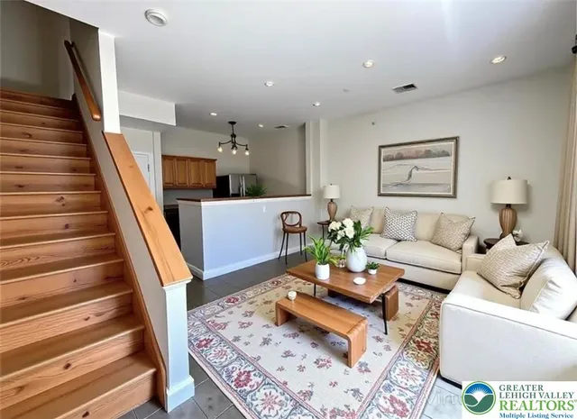 $1,625 | 147 South 4th Street, Unit 14, Easton, PA 18042