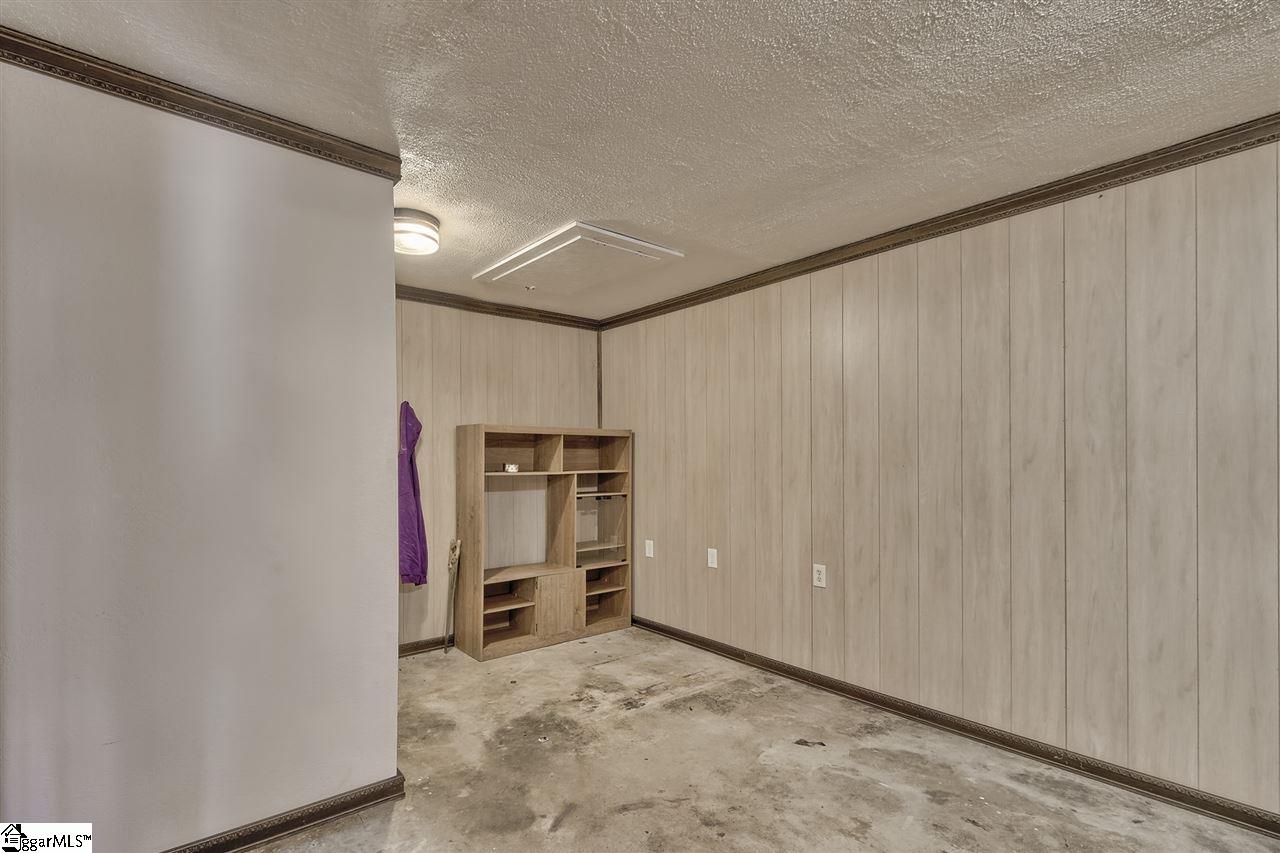 301 Henderson Road Easley, SC 29642 - Photo 13 of 29
