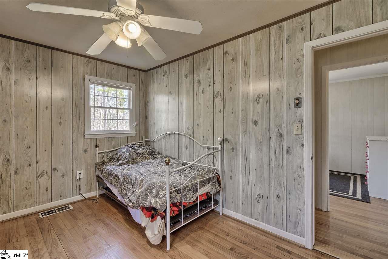 301 Henderson Road Easley, SC 29642 - Photo 16 of 29
