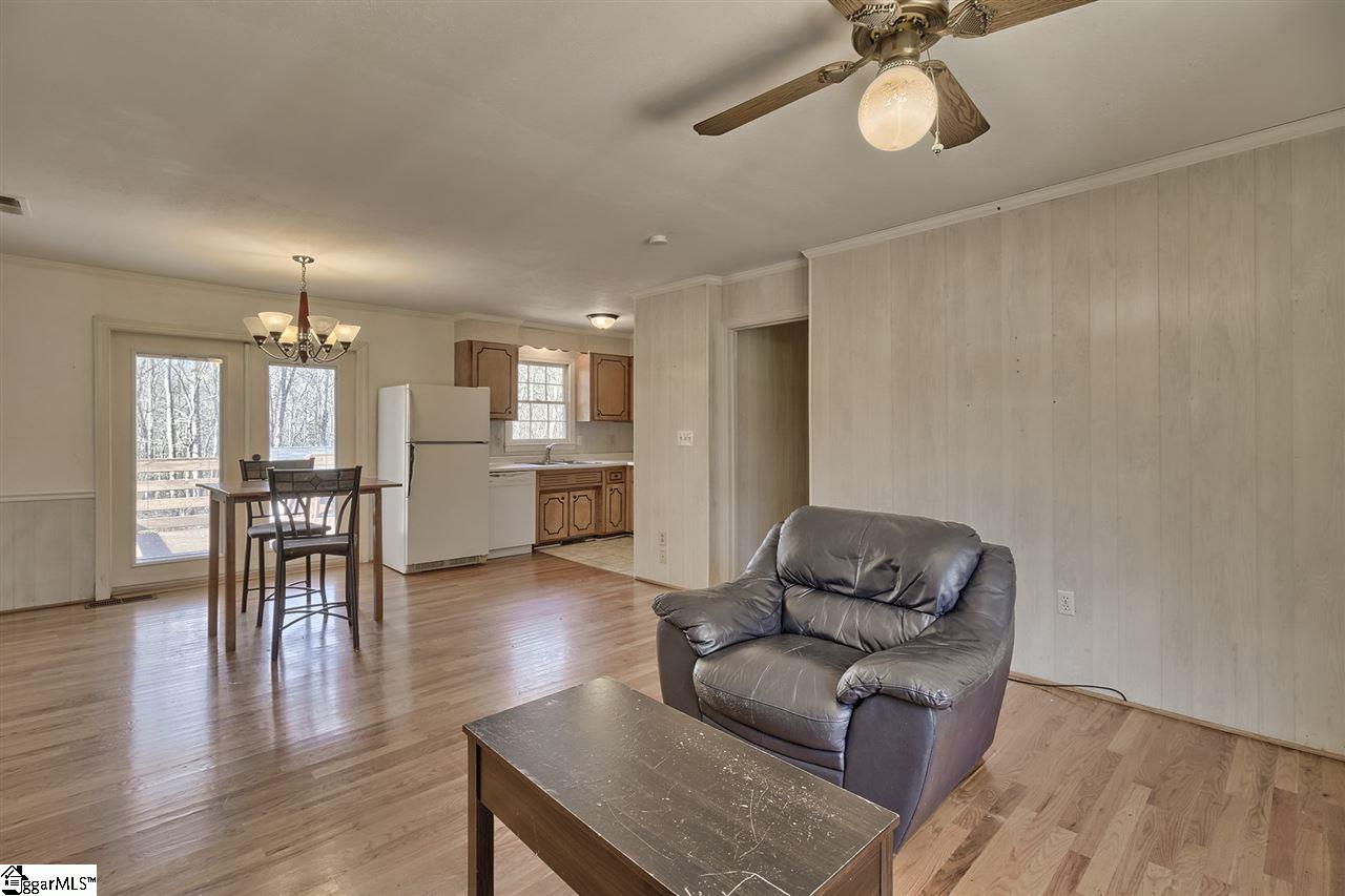 301 Henderson Road Easley, SC 29642 - Photo 4 of 29