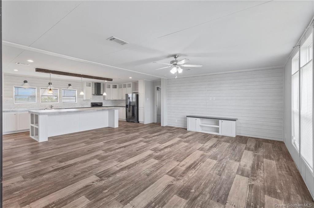 820 East Tank Farm Road Lake Charles, LA 70607 - Photo 4 of 16