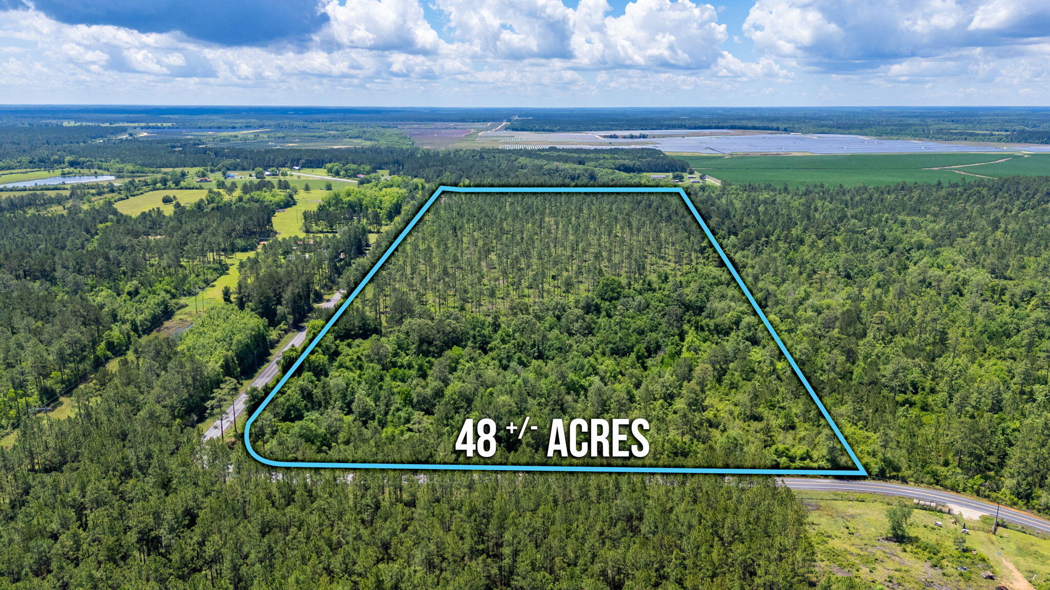 11 Sandy Ramp Road DeFuniak Springs, FL 32433 - Photo 6 of 25 a view of a back yard