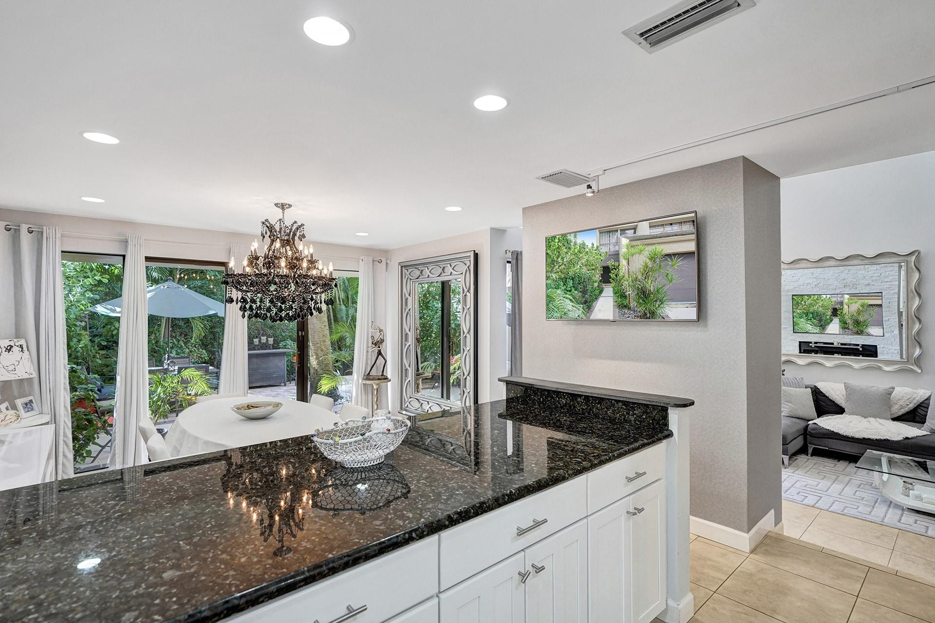 702 St Albans Drive, Unit 702 Boca Raton, FL 33486 - Photo 10 of 42 Photo 10