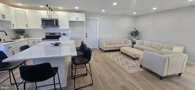 $439,000 | 35 Beechtree Road, Levittown, PA 19057