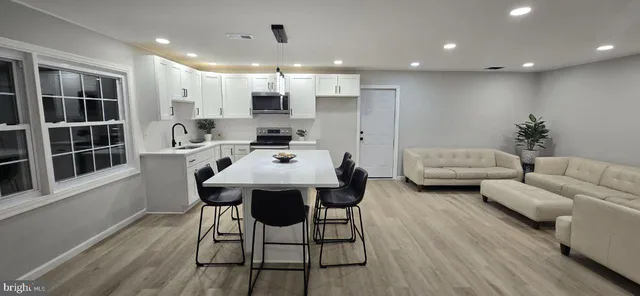 $439,000 | 35 Beechtree Road, Levittown, PA 19057