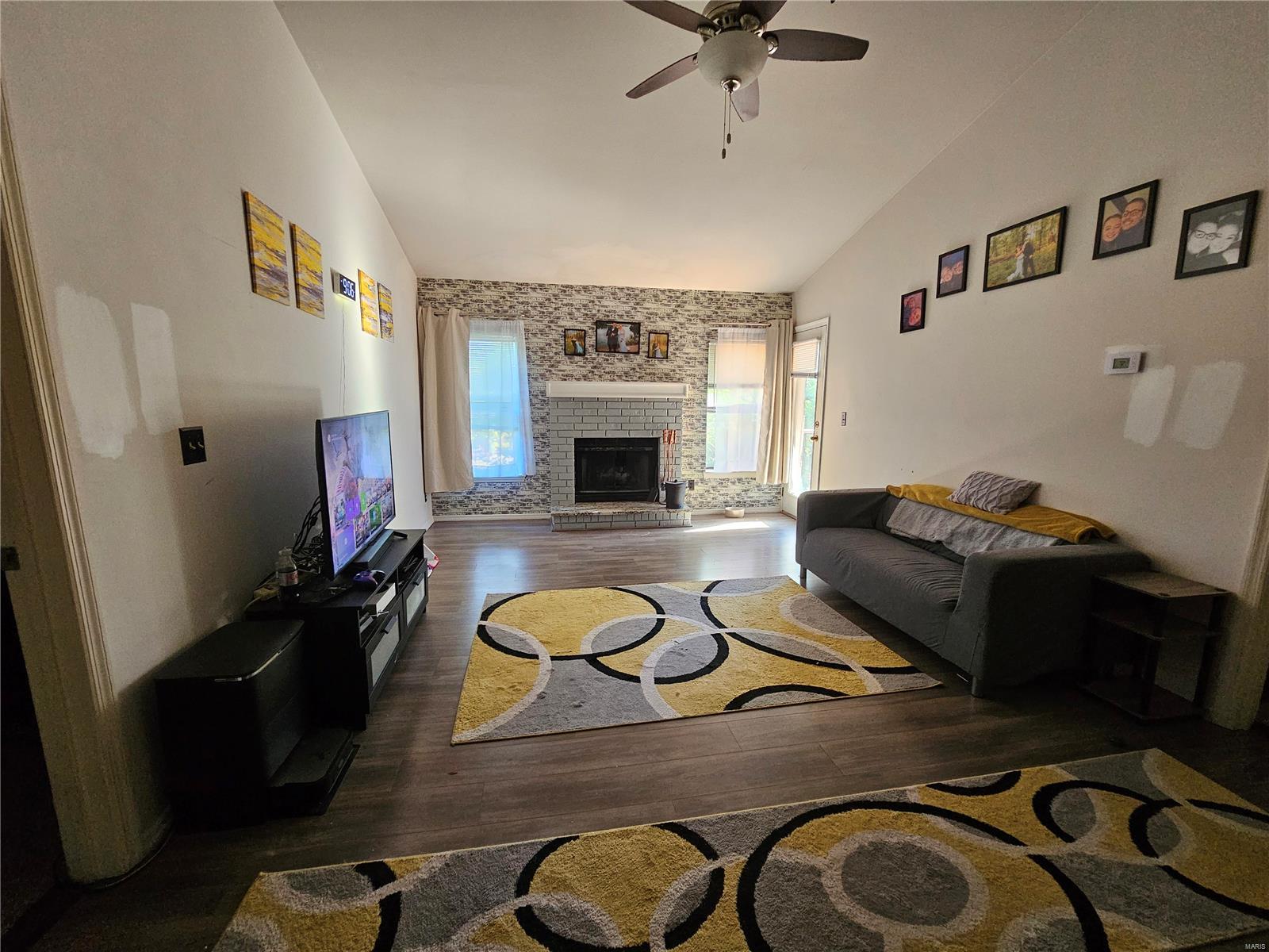 2327 Kratky Road, Unit D St. Louis, MO 63114 - Photo 3 of 34 Gallery Image 3
