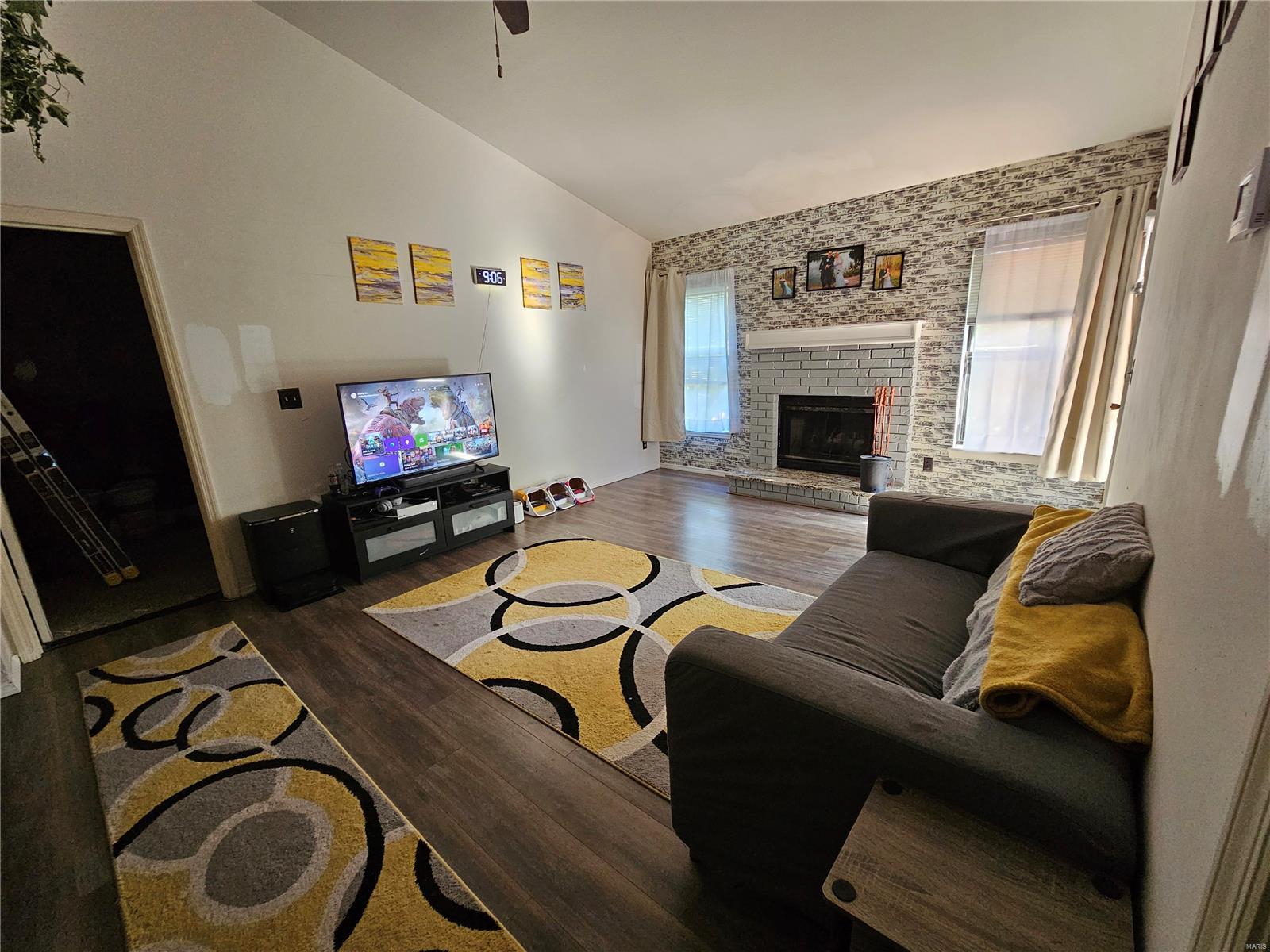 2327 Kratky Road, Unit D St. Louis, MO 63114 - Photo 4 of 34 Gallery Image 4