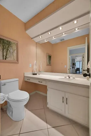 a view of empty room