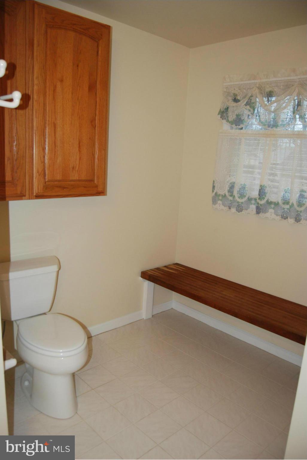 232 Bar Harbor Road Pasadena, MD 21122 - Photo 12 of 24 Bath (Master)
