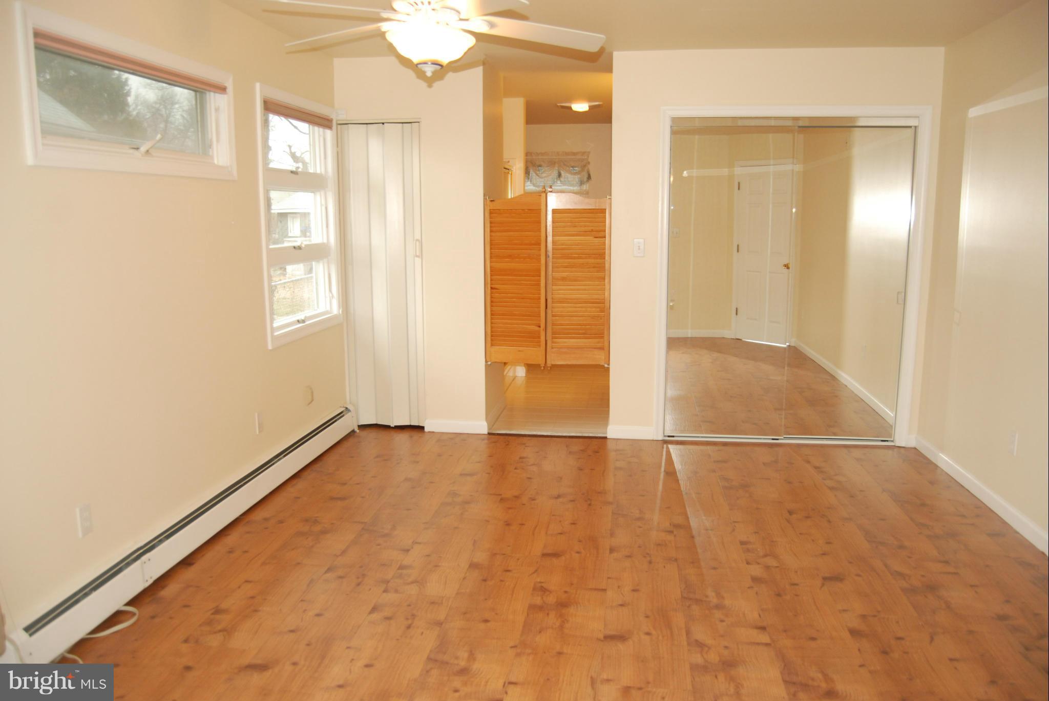 232 Bar Harbor Road Pasadena, MD 21122 - Photo 15 of 24 Bedroom (Master)