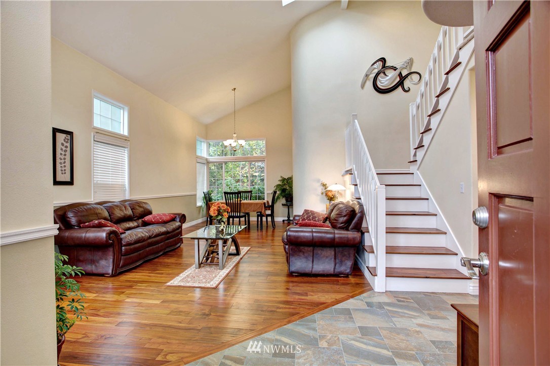 3200 Wells Avenue South Renton, WA 98055 - Photo 3 of 25 Gallery Image 3