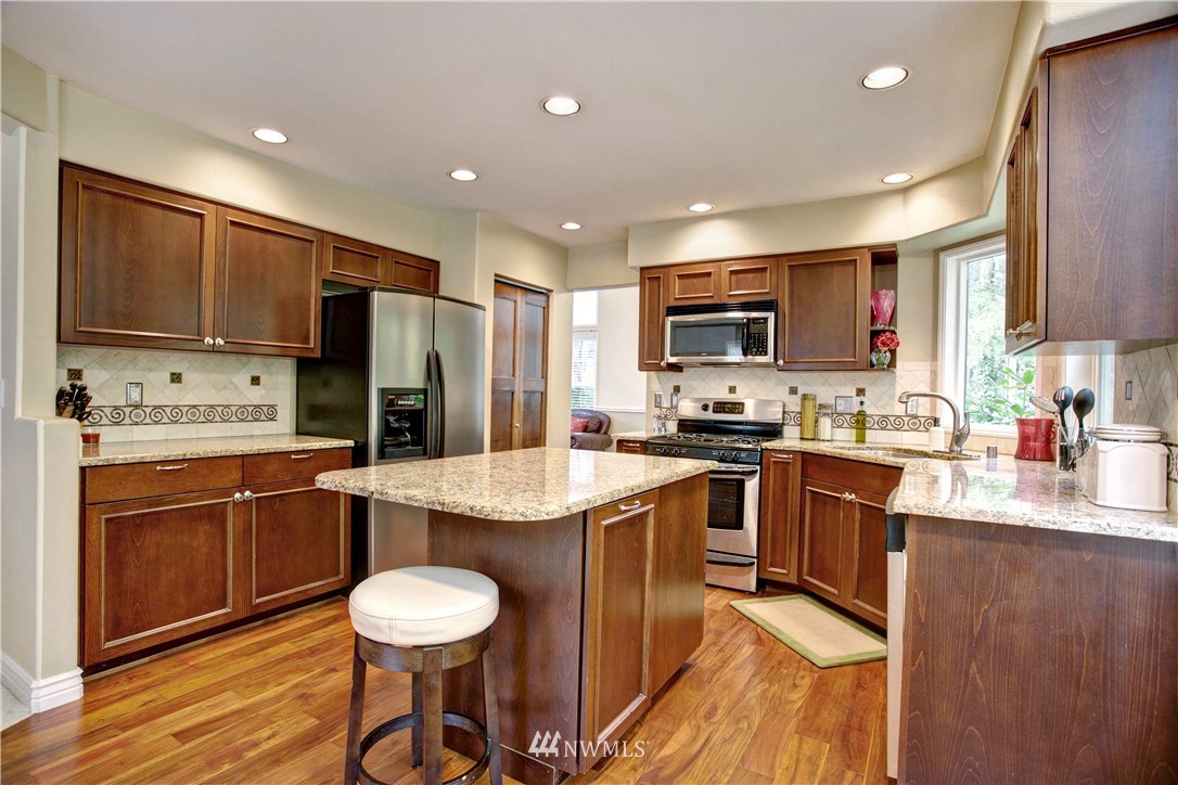 3200 Wells Avenue South Renton, WA 98055 - Photo 6 of 25 Gallery Image 6