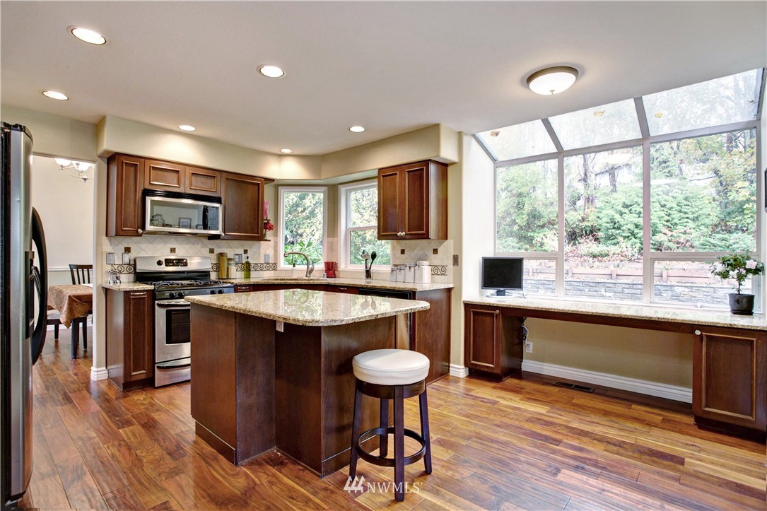 3200 Wells Avenue South Renton, WA 98055 - Photo 7 of 25 Gallery Image 7
