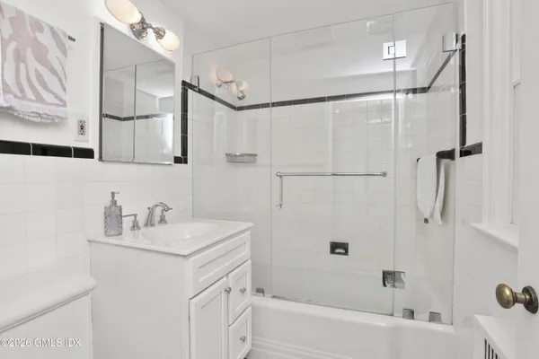 $1,725,000 | 21 Sound Beach Avenue, Old Greenwich, CT 06870