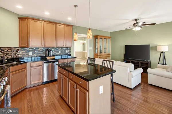 $537,500 | 19277 Harlow Square, Unit D422, Leesburg, VA 20176
