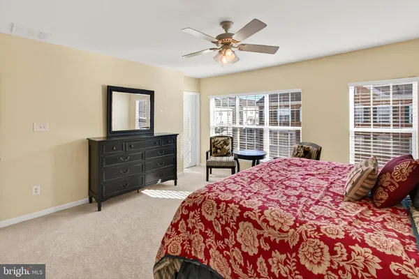 $537,500 | 19277 Harlow Square, Unit D422, Leesburg, VA 20176