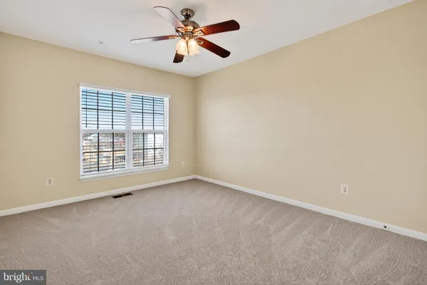 $537,500 | 19277 Harlow Square, Unit D422, Leesburg, VA 20176