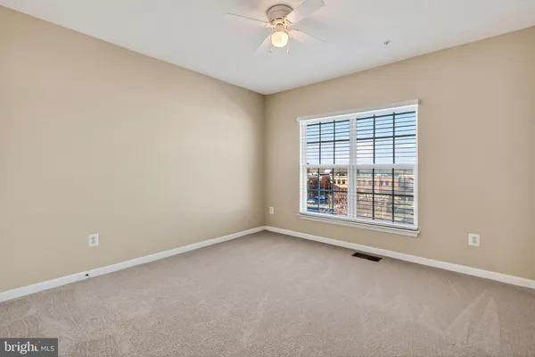$537,500 | 19277 Harlow Square, Unit D422, Leesburg, VA 20176