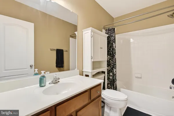 $537,500 | 19277 Harlow Square, Unit D422, Leesburg, VA 20176