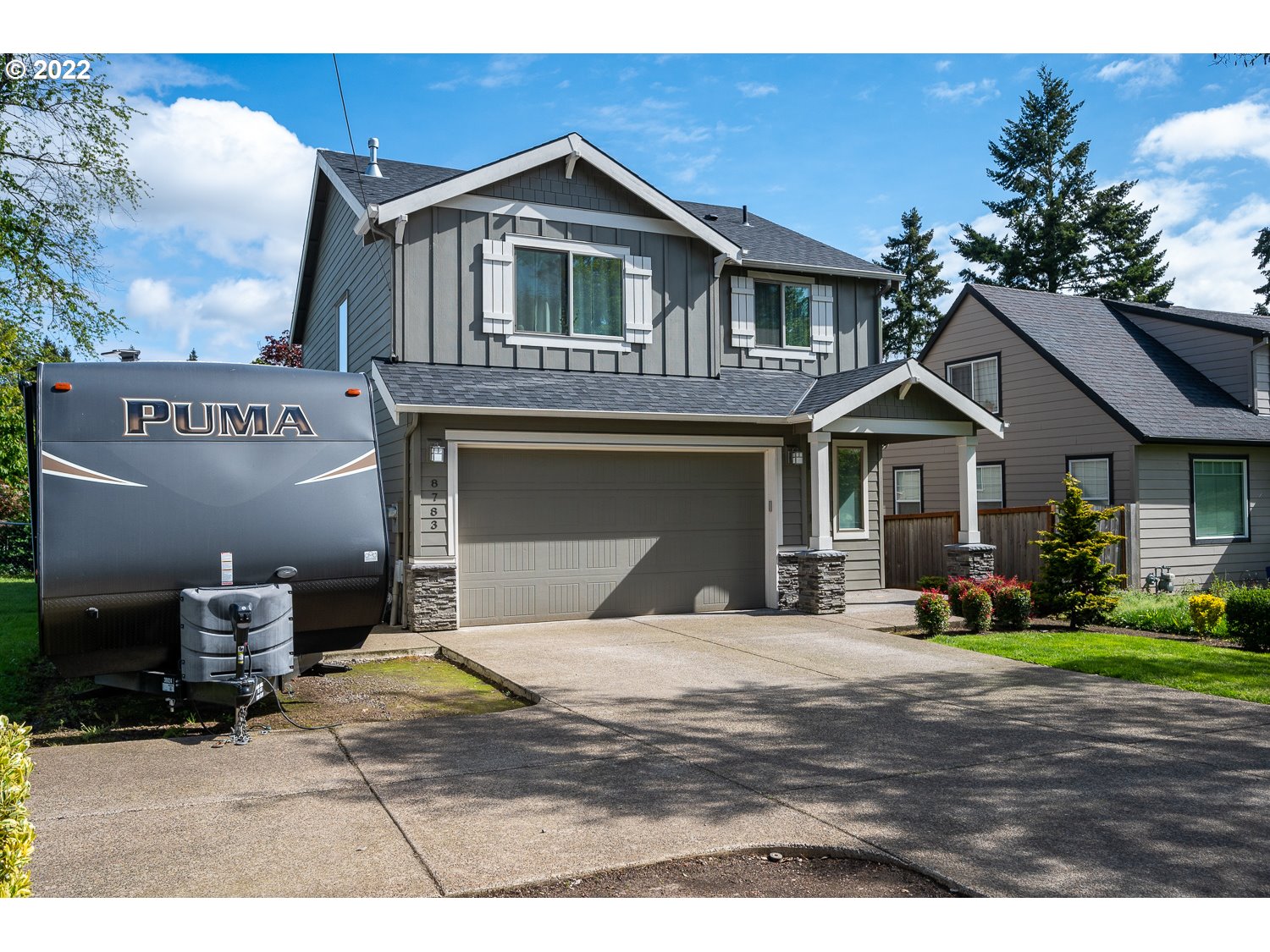 8783 Southeast Roots Road Clackamas, OR 97015 - Photo 3 of 27 Gallery Image 3