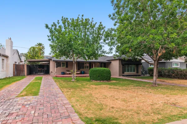 $945,000 | 526 West Windsor Avenue, Phoenix, AZ 85003
