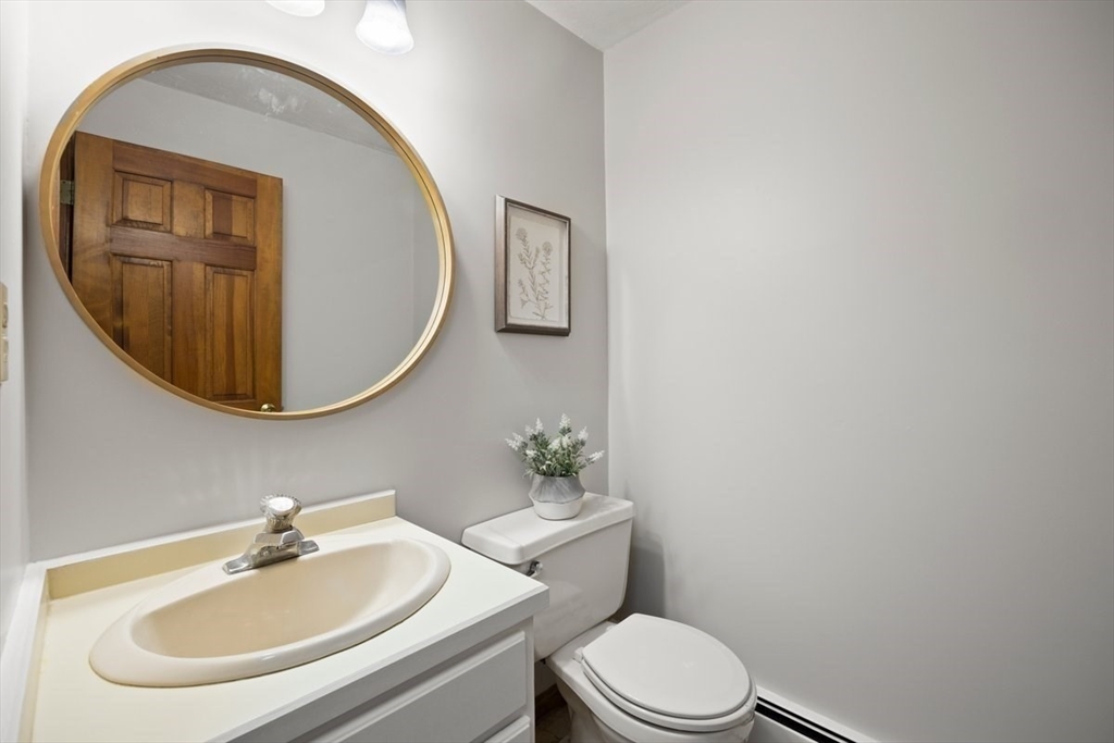 12 Fox Run Road Medway, MA 02053 - Photo 16 of 39 Gallery Image 16