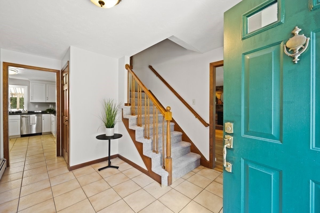 12 Fox Run Road Medway, MA 02053 - Photo 2 of 39 Gallery Image 2