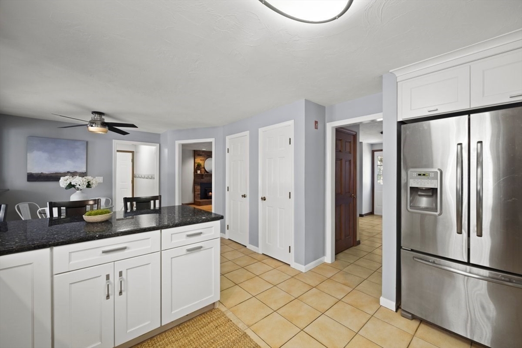 12 Fox Run Road Medway, MA 02053 - Photo 4 of 39 Gallery Image 4
