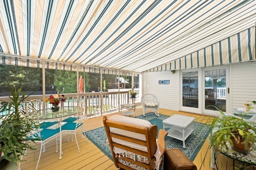 12 Fox Run Road Medway, MA 02053 - Photo 8 of 39 Gallery Image 8