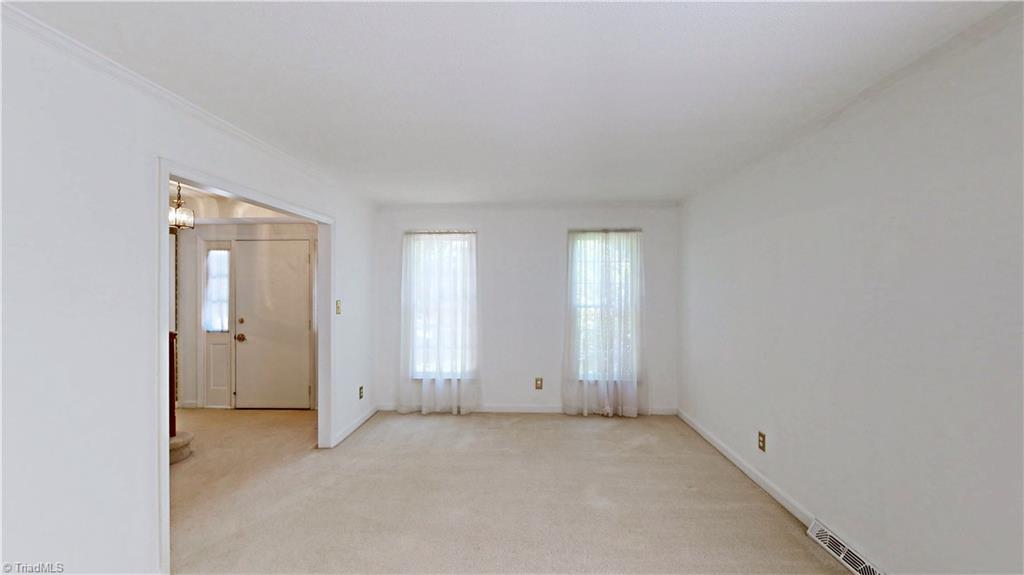 1711 Scarborough Road High Point, NC 27265 - Photo 20 of 33