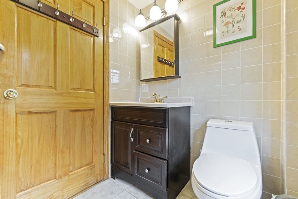 33 Crawford Road Braintree, MA 02184 - Photo 12 of 26 Gallery Image 12