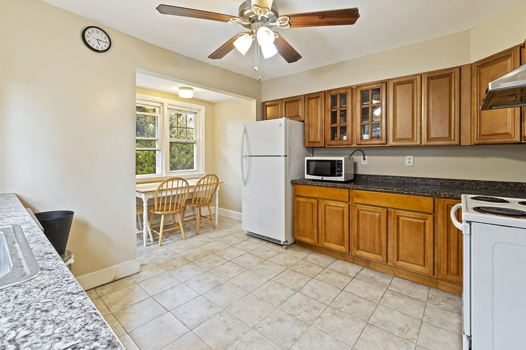 33 Crawford Road Braintree, MA 02184 - Photo 8 of 26 Gallery Image 8