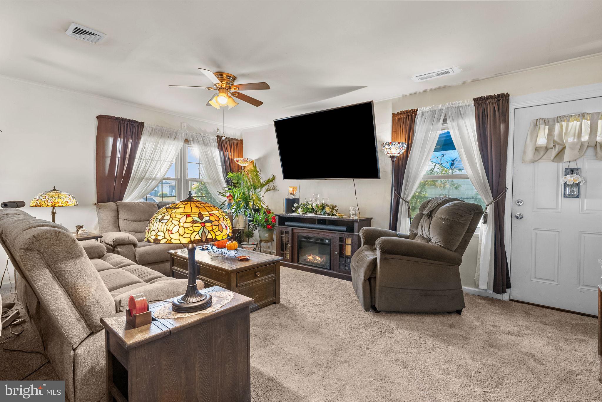 184 Farmbrook Drive Levittown, PA 19055 - Photo 11 of 23