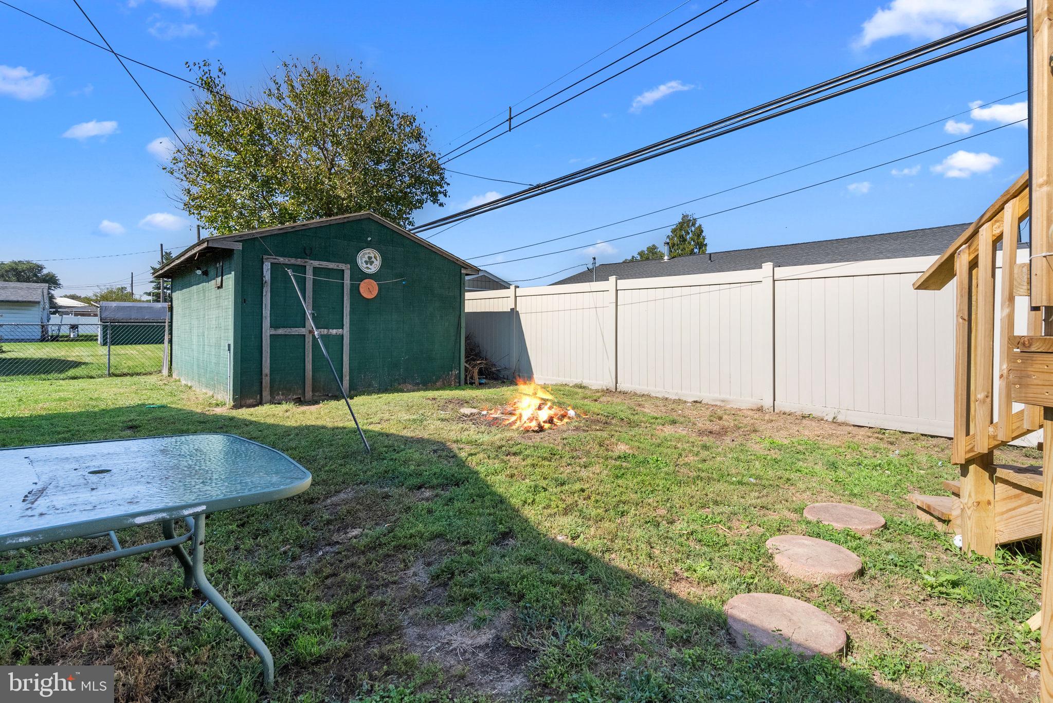 184 Farmbrook Drive Levittown, PA 19055 - Photo 21 of 23