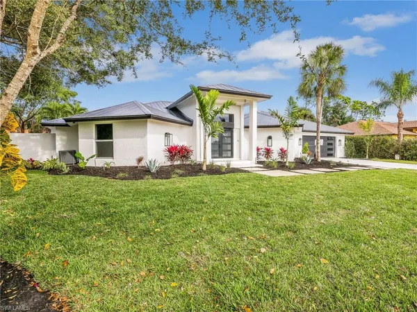 $1,699,900 | 1803 Imperial Golf Course Boulevard, Naples, FL 34110