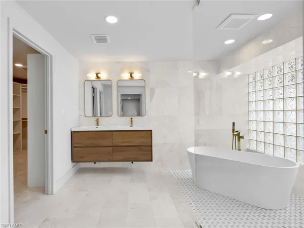 $1,699,900 | 1803 Imperial Golf Course Boulevard, Naples, FL 34110