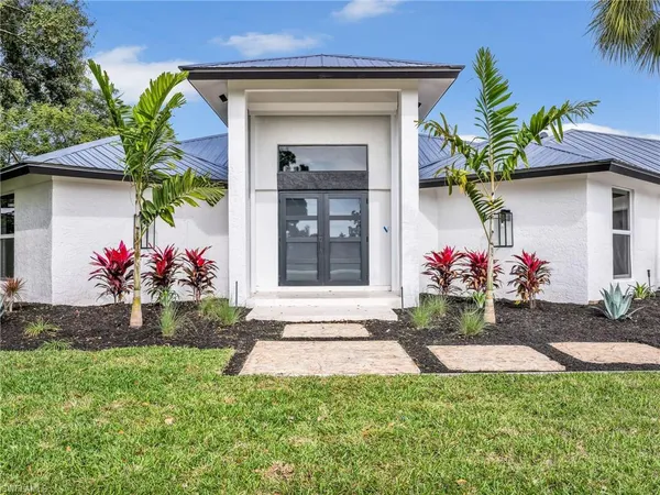 $1,699,900 | 1803 Imperial Golf Course Boulevard, Naples, FL 34110