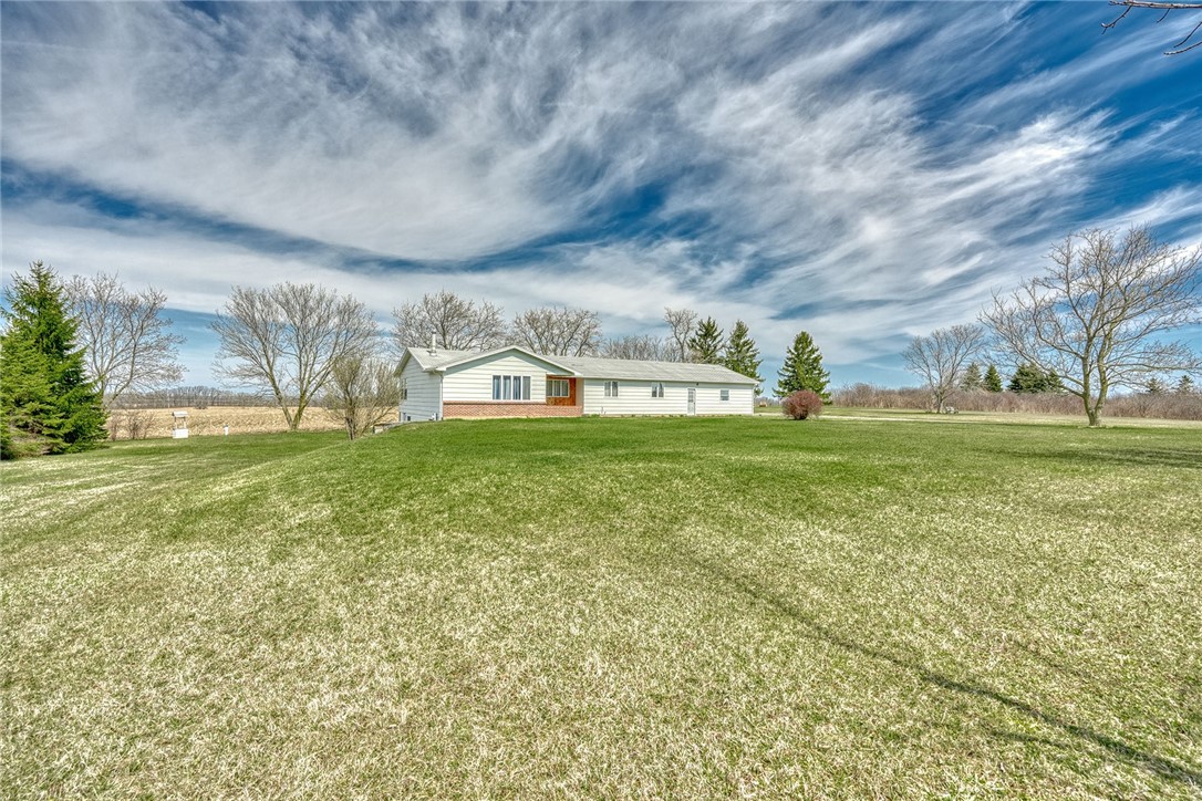 5790 Thomas Road Canandaigua Town, NY 14424 - Photo 2 of 45