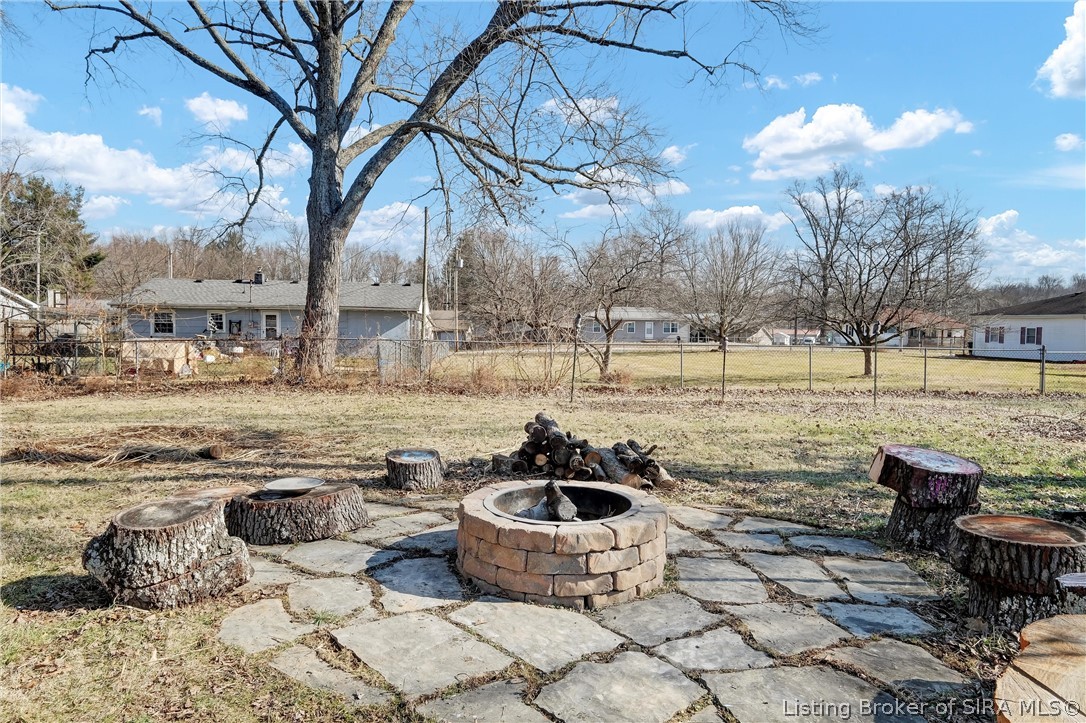 212 Lake Road Henryville, IN 47126 - Photo 28 of 34