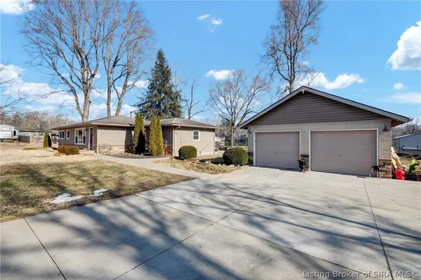 $270,000 | 212 Lake Road, Henryville, IN 47126
