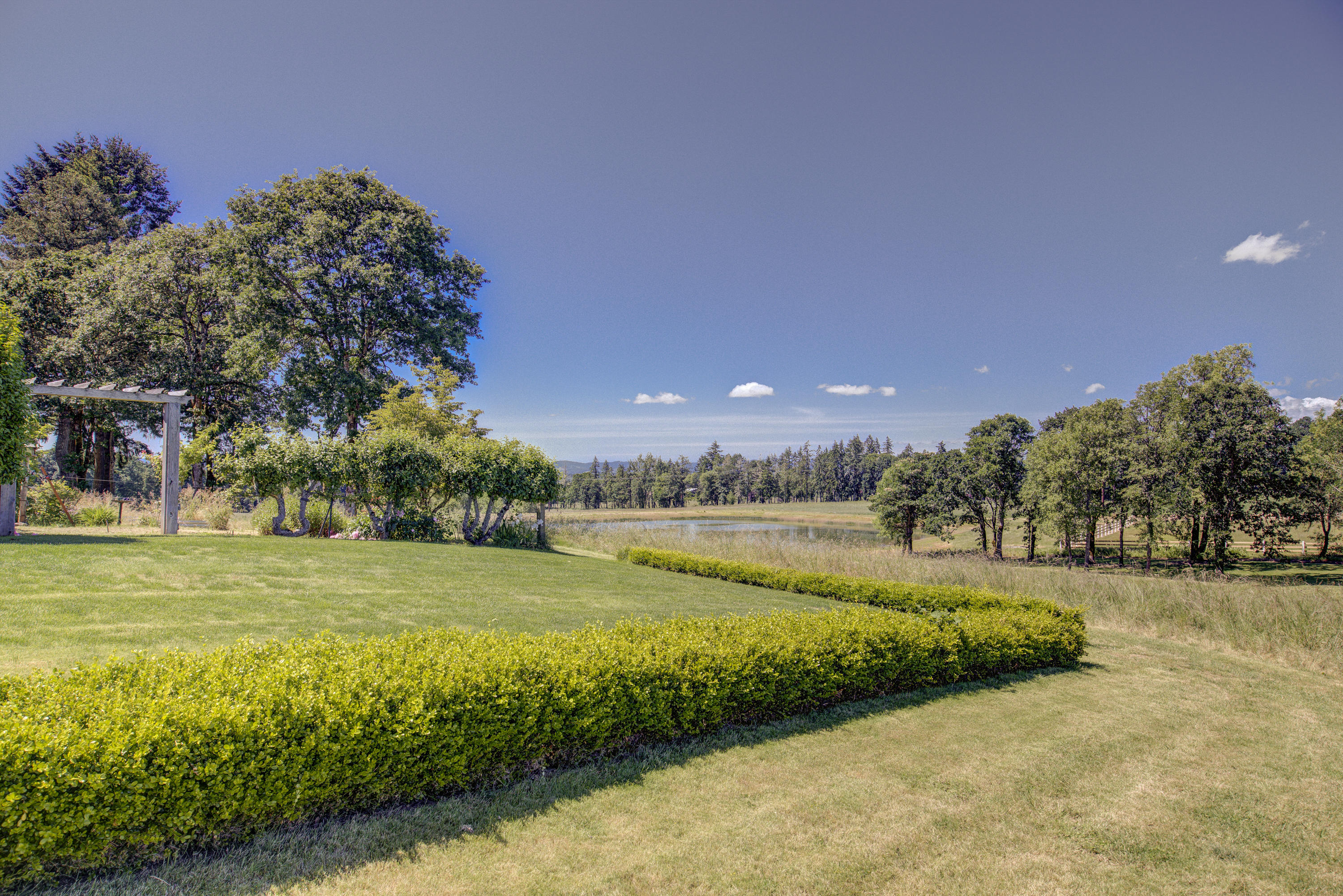 18600 Zielinski Road Sheridan, OR 97378 - Photo 8 of 32 Front Yard Landscape