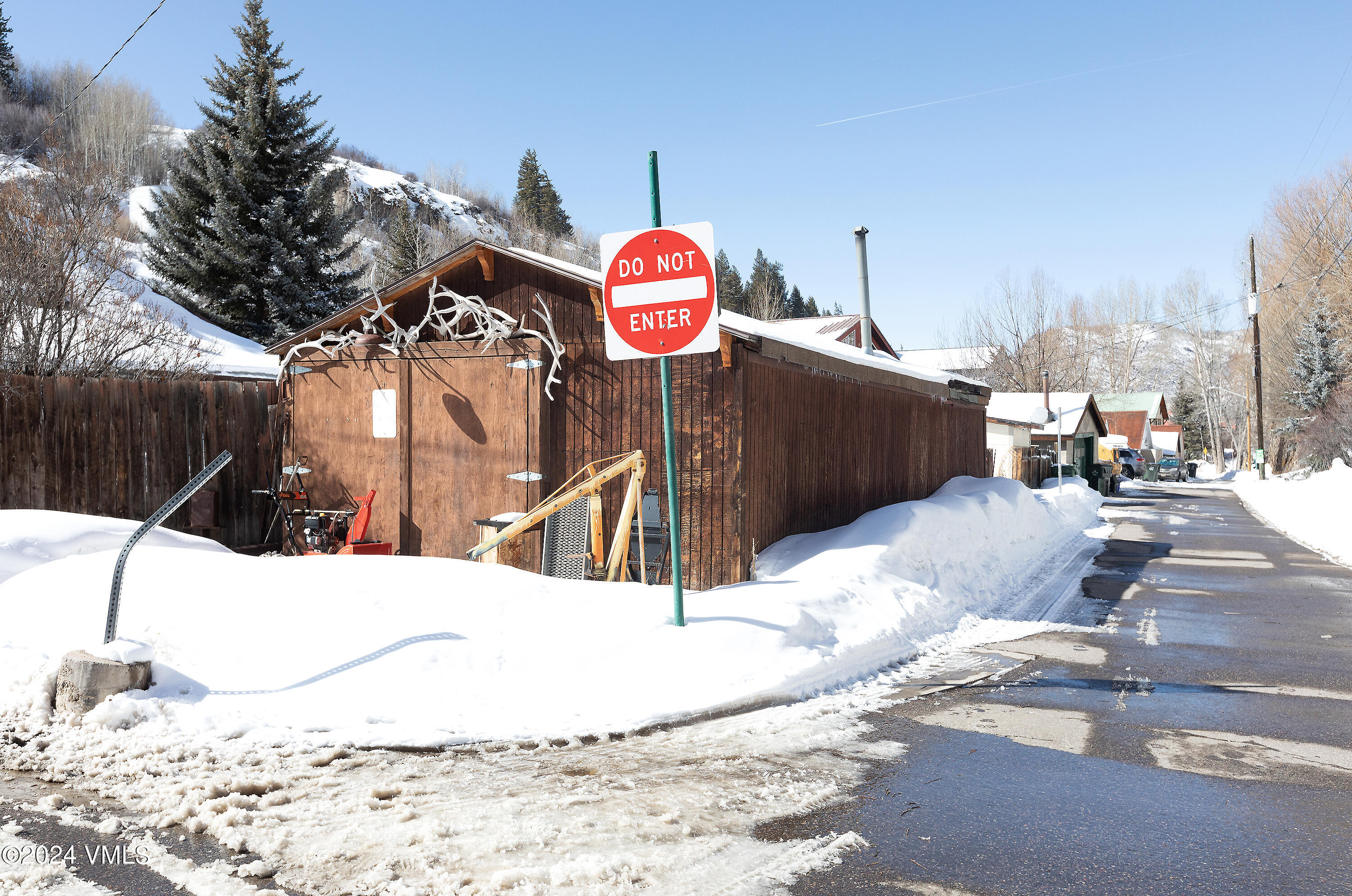 192 Main Street Minturn, CO 81645 - Photo 14 of 17