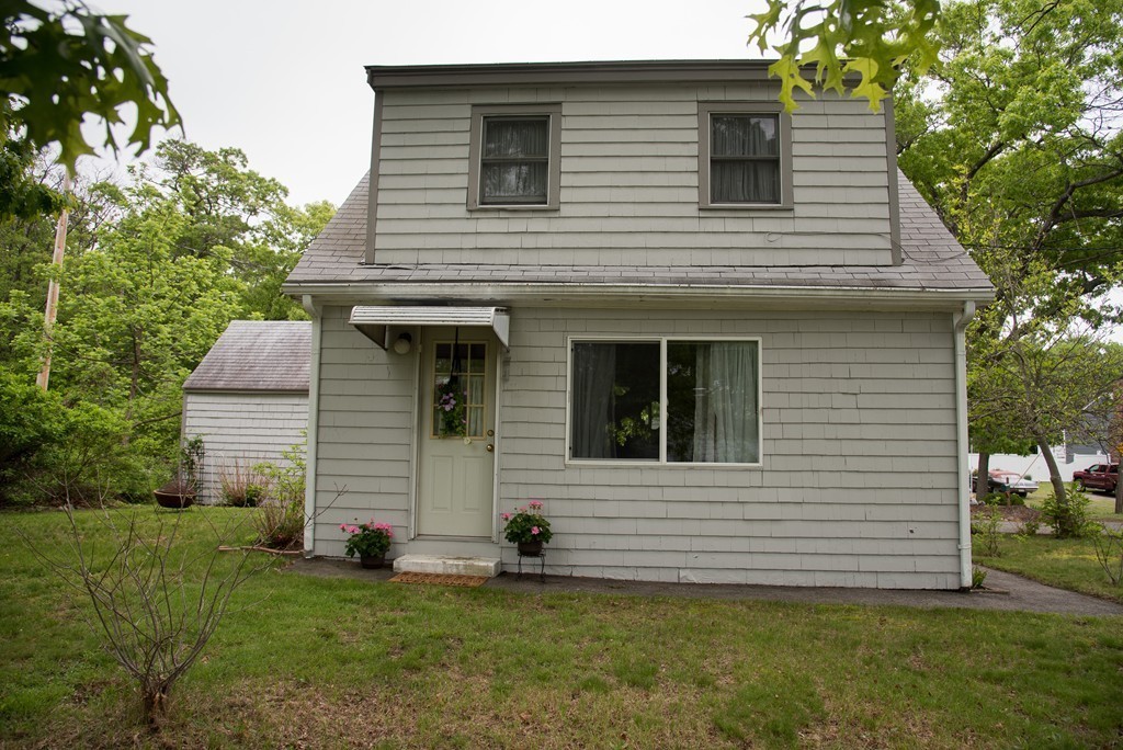 38 Summit Road Saugus, MA 01906 - Photo 18 of 21 Gallery Image 18