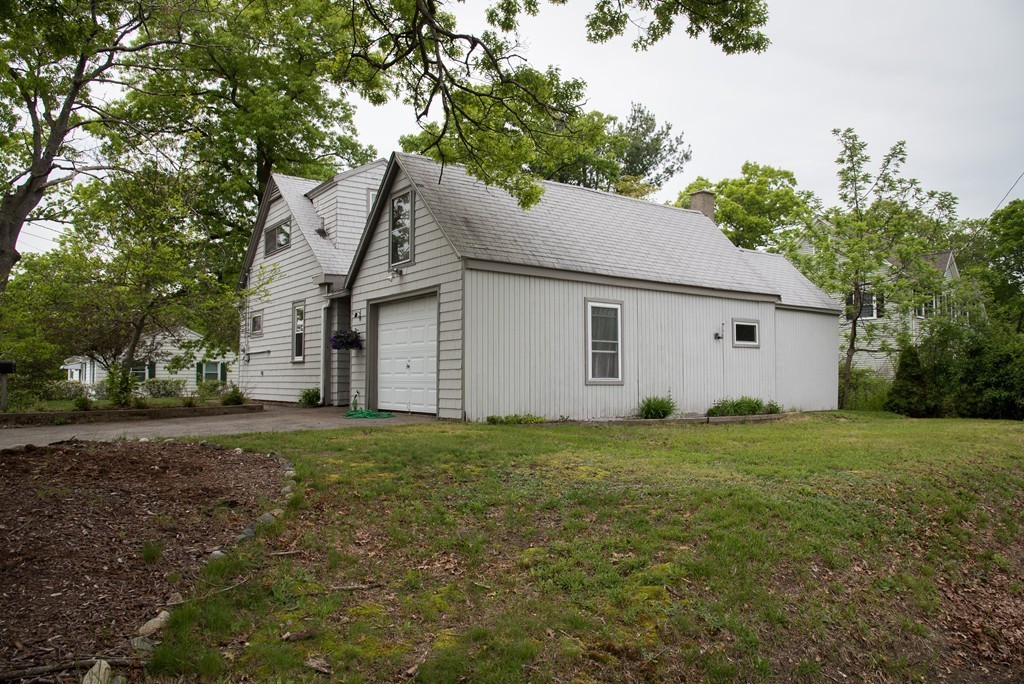 38 Summit Road Saugus, MA 01906 - Photo 20 of 21 Gallery Image 20