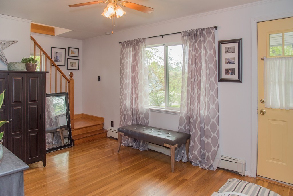 38 Summit Road Saugus, MA 01906 - Photo 5 of 21 Gallery Image 5